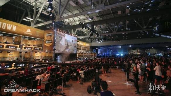 亲也不禁感 亲也不禁感