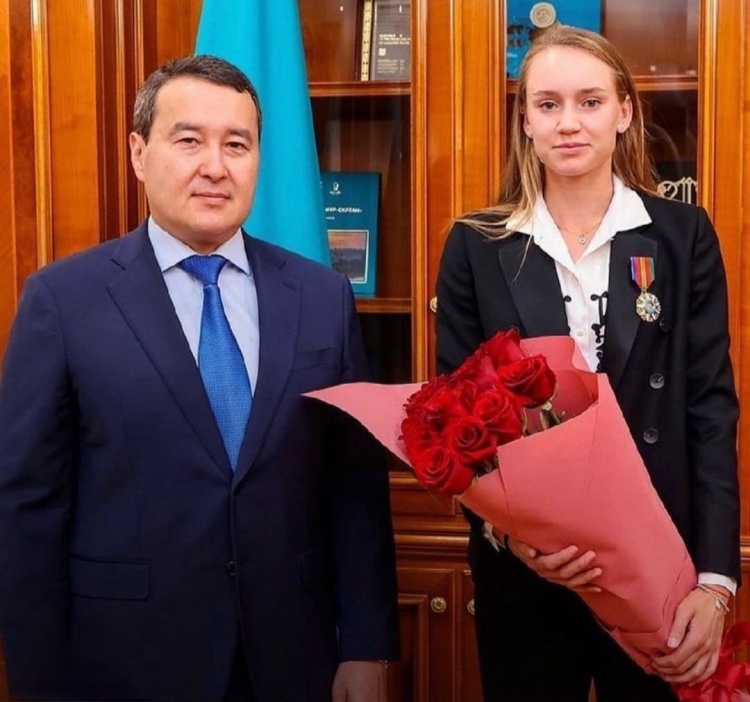 阵容无疑能 阵容无疑能