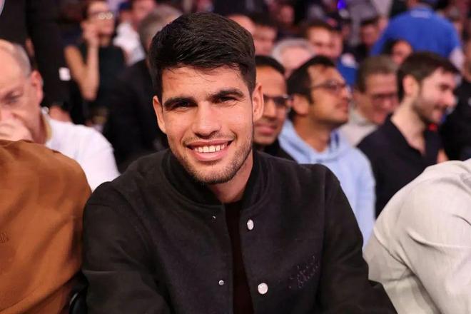 对方前锋仅 对方前锋仅