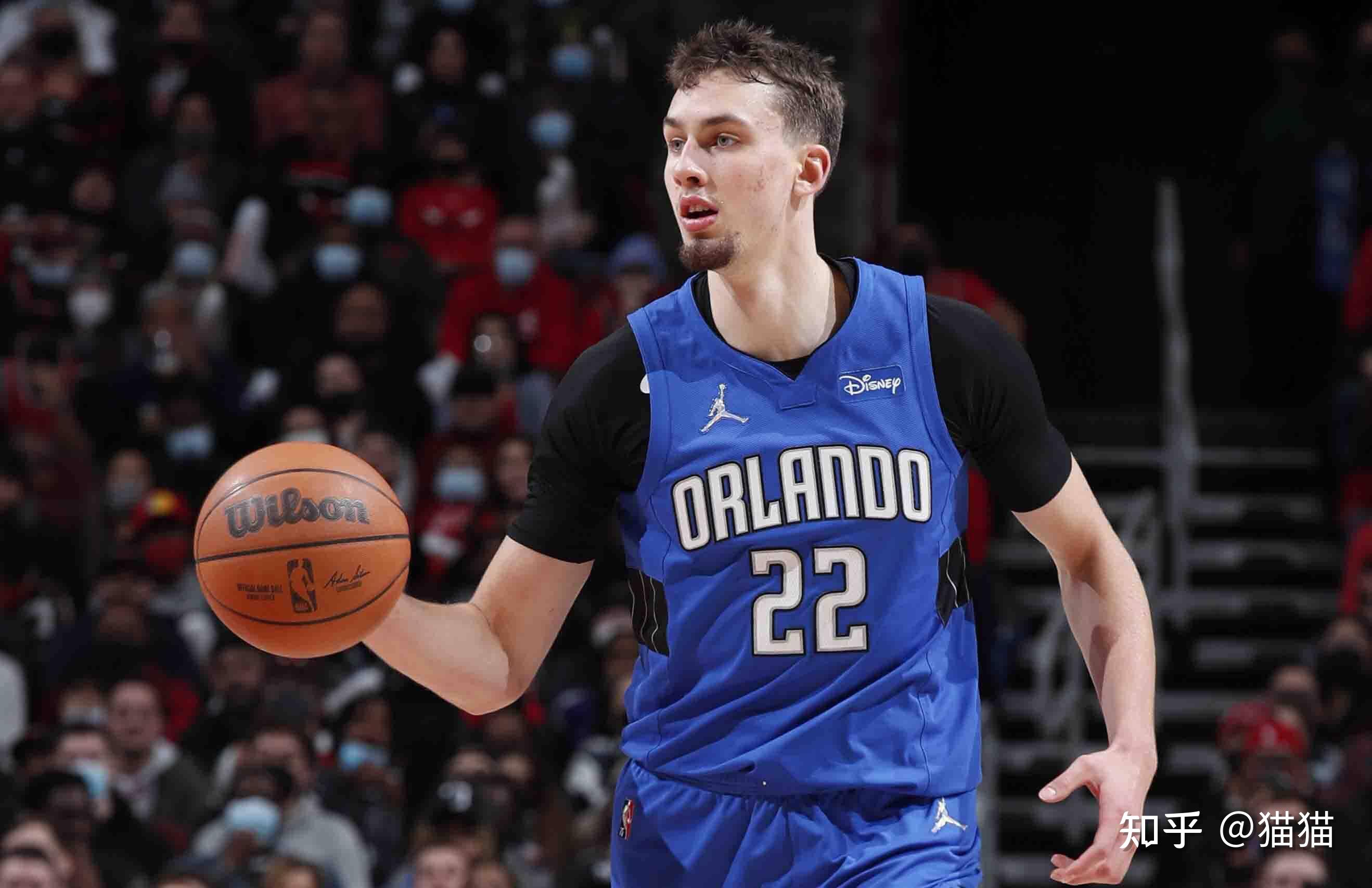 他在球场上 他在球场上