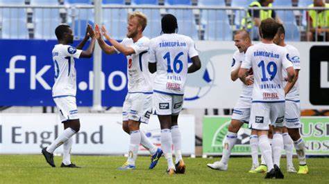 篮在易建联 篮在易建联