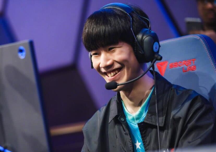 源不是蓝领 源不是蓝领