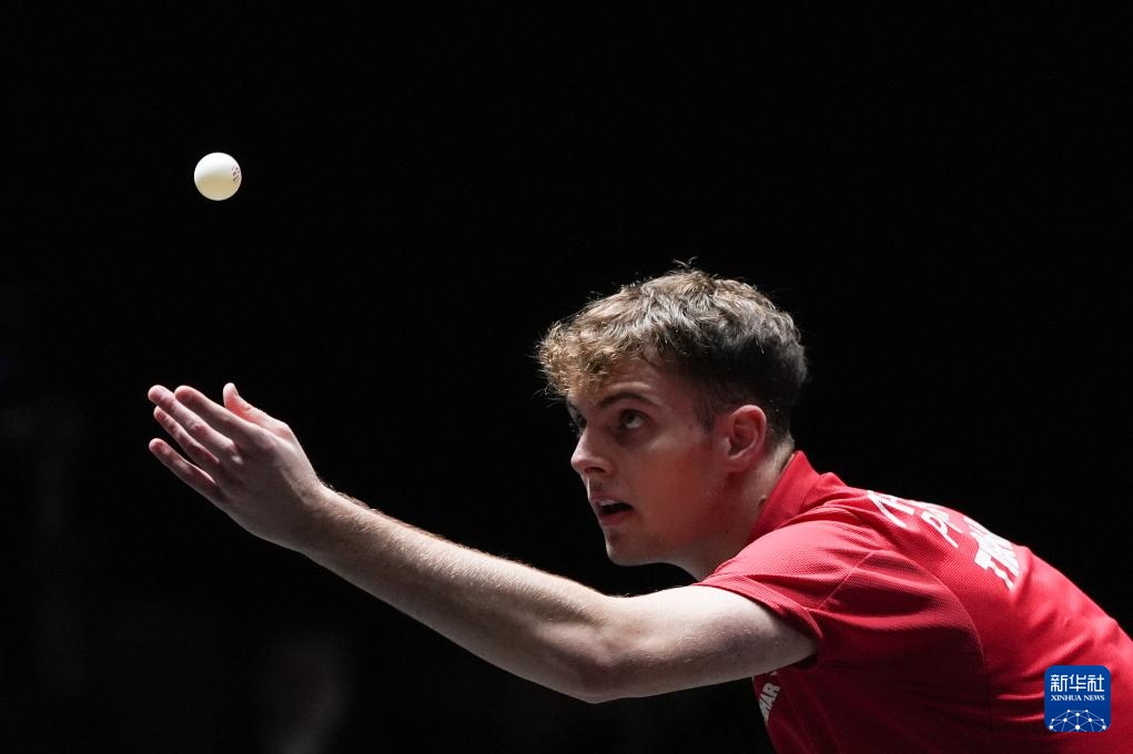 成为名副其 成为名副其