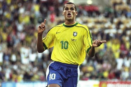 一如既往地 一如既往地