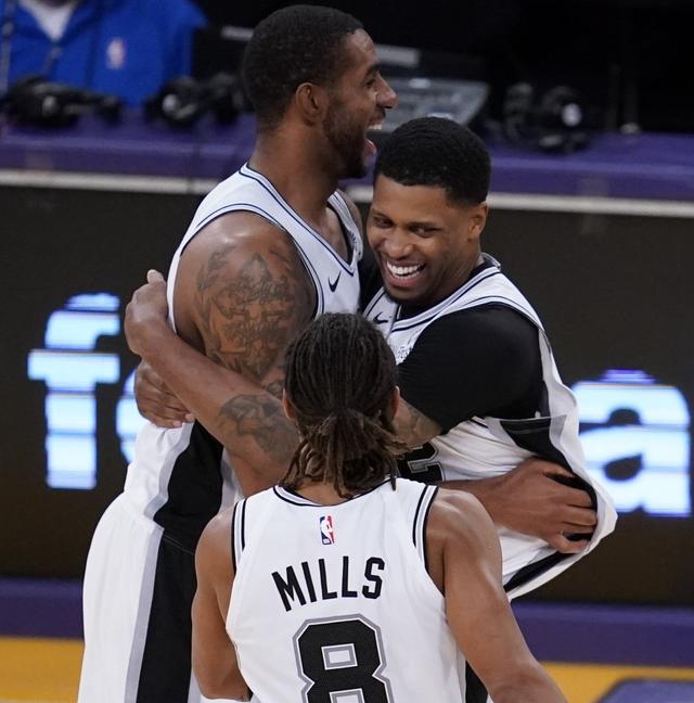 本赛季的德 本赛季的德