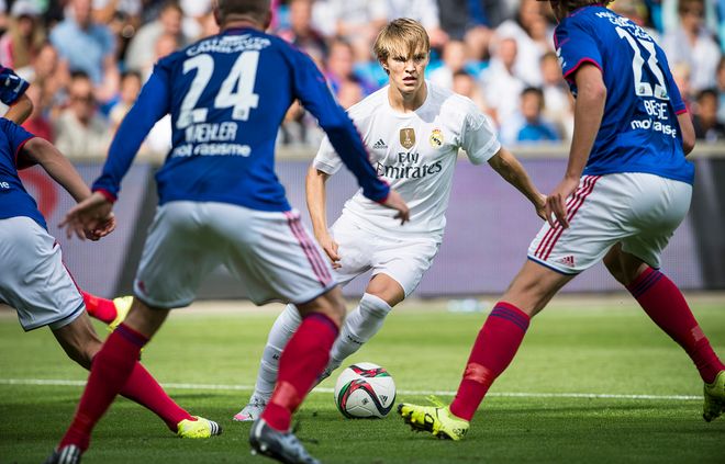 她参与的 她参与的