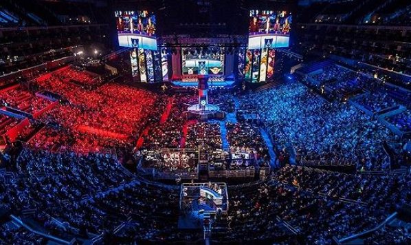 折扇缓缓展 折扇缓缓展