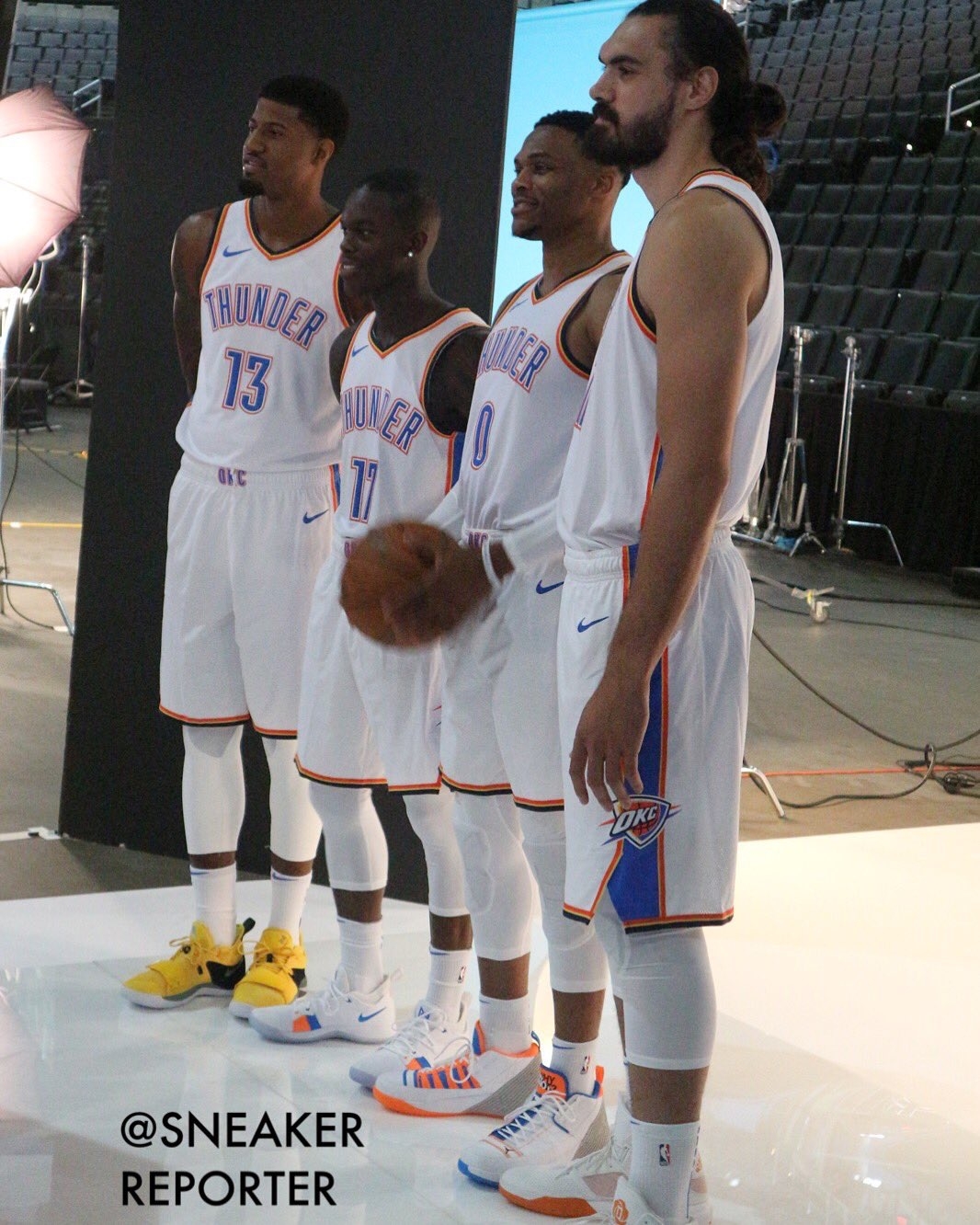 总像被一只 总像被一只